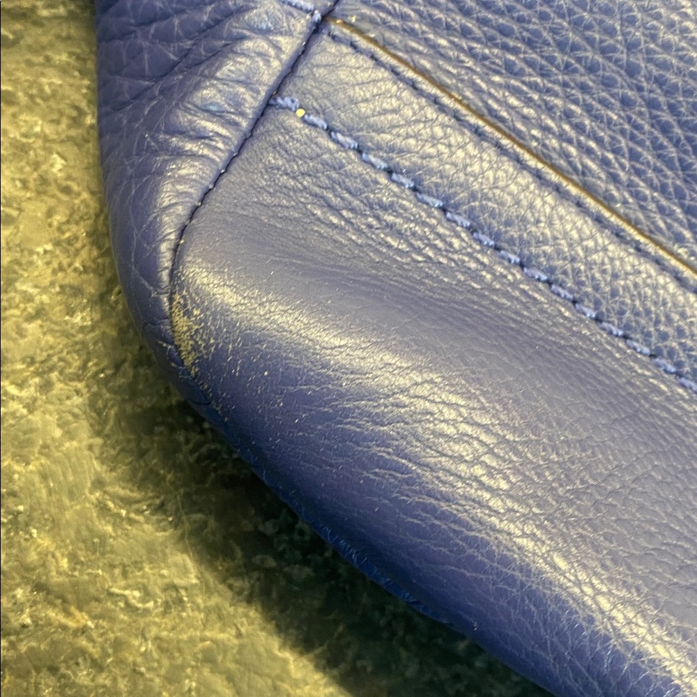 Coach bag.  Excellent condition - Picture 5 of 6